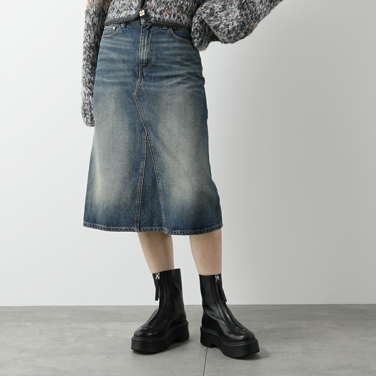 GANNI ガニー デニムスカート J1561 6808 レディース ミディアム丈 ロゴ刺繍パッチ ウォッシュ加工 567/Mid-Blue-Vintage