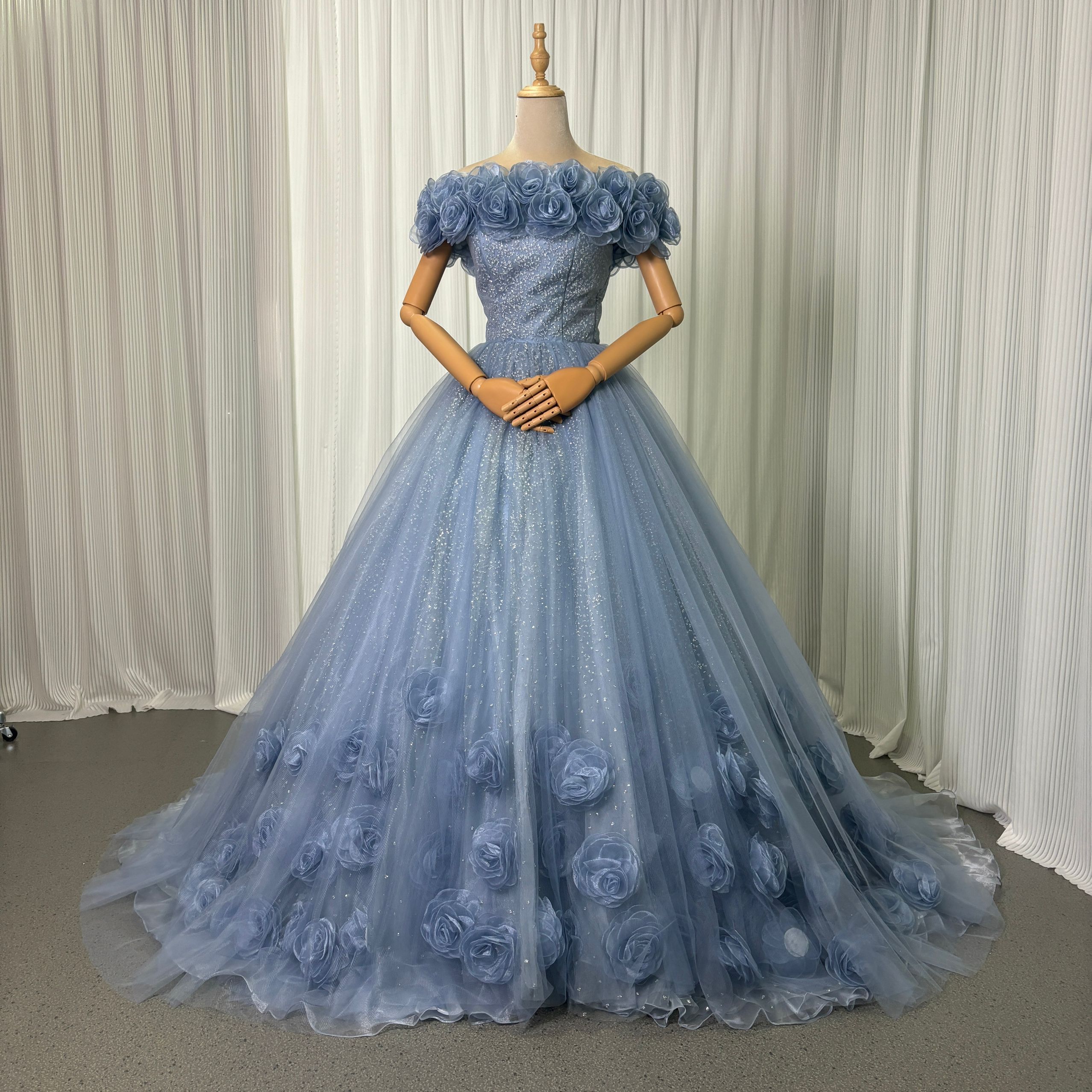 カラードレス ブルーグレー オフショルダー キラキラドレス バラトレーン 編み上げ 花嫁