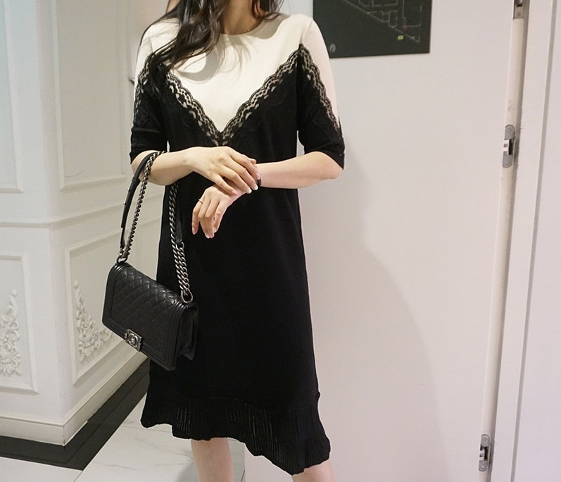 異素材レースワンピース