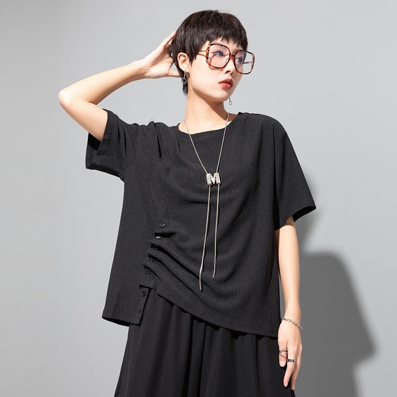 夏の新型半袖tシャツの不規則なボタンデザイン感上着の半袖大きいサイズ着痩せTシャツカットソー 4,796円