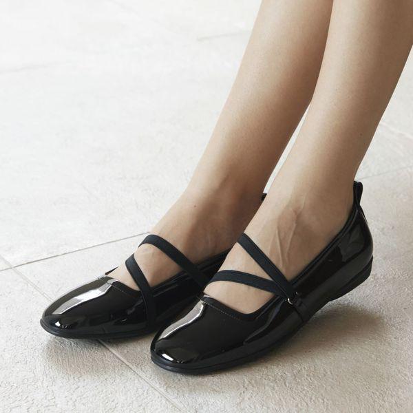 エム. アマンダ バンディング バレリーナ フラット 有光ブラック 516523211PA