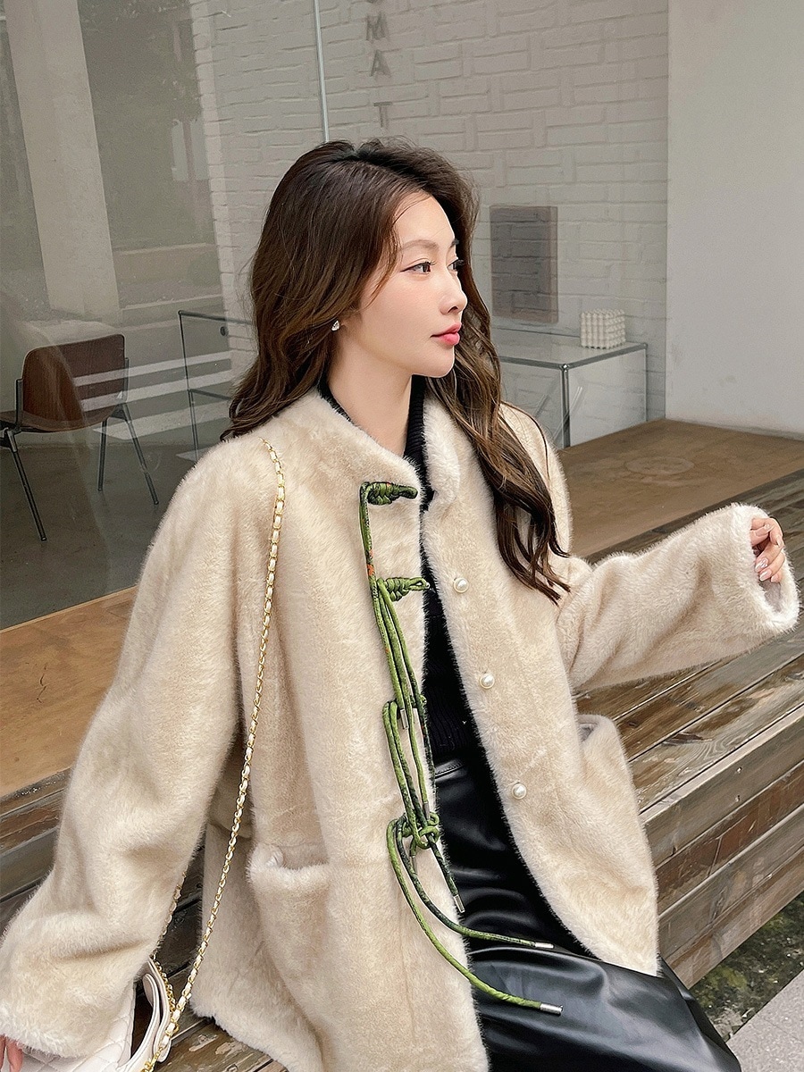 中国風の女性の毛皮一体型バックルミンクの毛皮のコート厚く2023秋冬の新しいスタイルエレガントな軽い高級