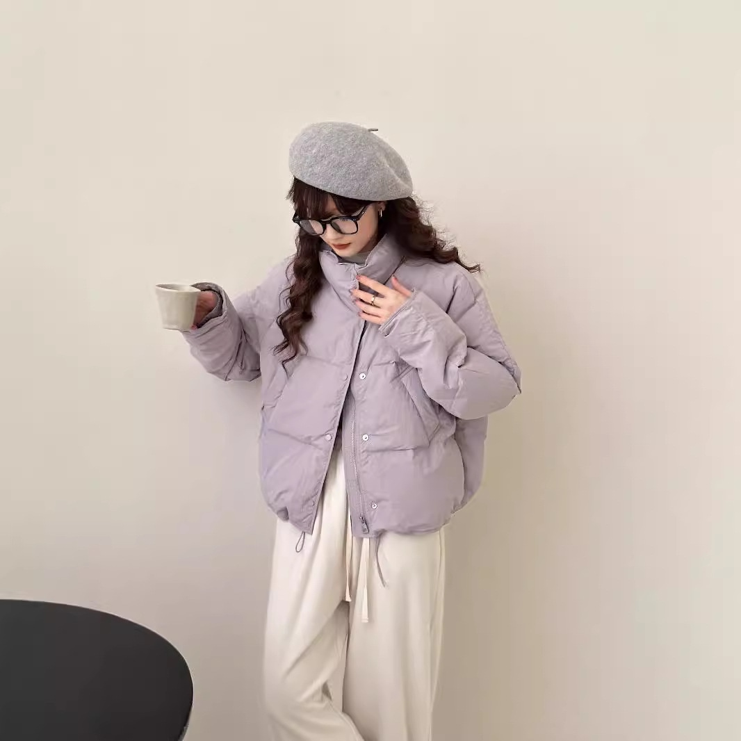 パープルショートダウンジャケット女性のための 2025 韓国スタイルカジュアルオールマッチパンコート小人ルーズホワイトダックダウンジャケット冬