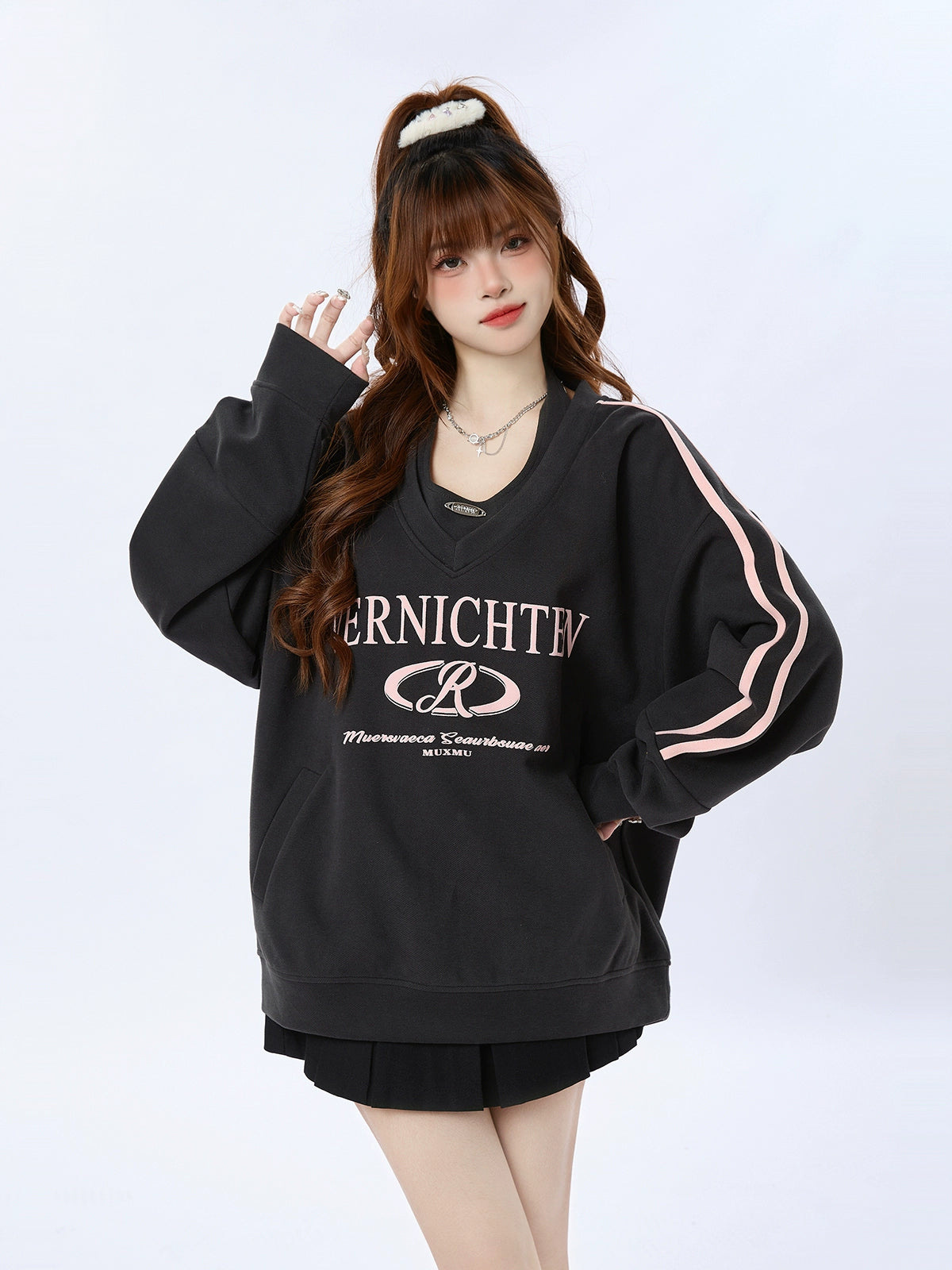 2025春夏トップス2ピース長袖バイカラーTシャツかわいいK-POPレディース韓国風ロゴダンス衣装ルーズゆったりカジュアルおしゃれサイズシルエットファッション系サイドシャツフット春スポーツVネックT