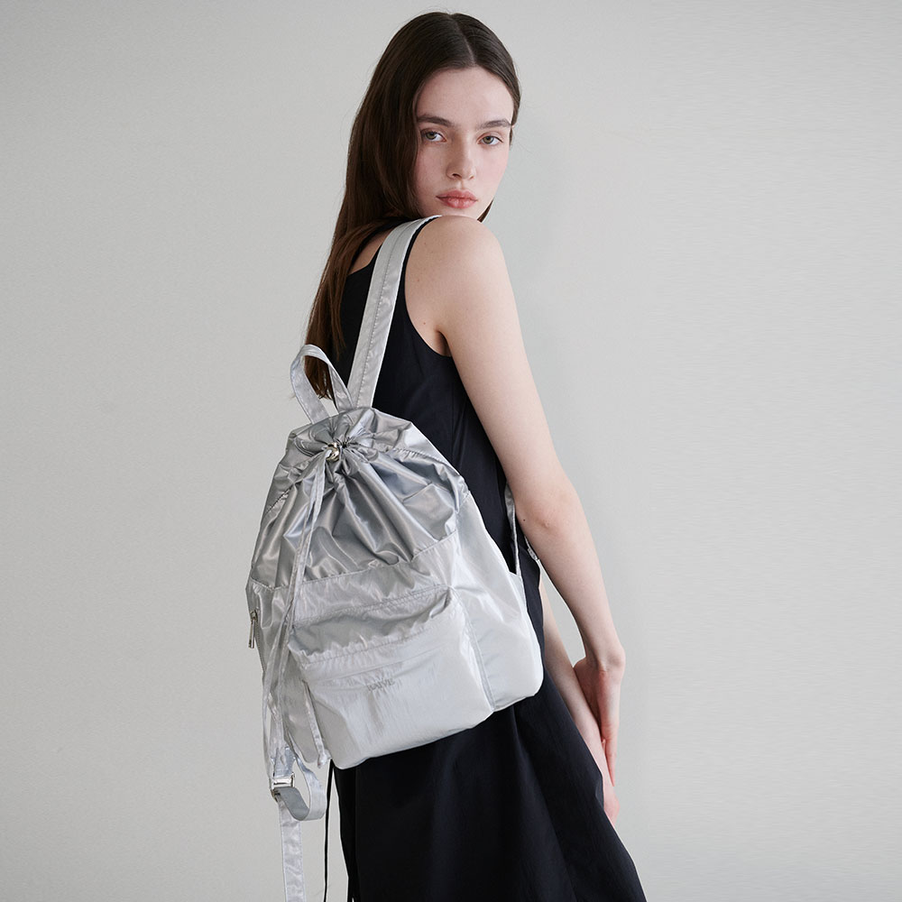 [レイブ] Irina Backpack Small in Silver UB4SC020-15
