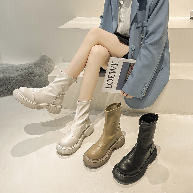 厚底シューズ ヒールパンプス厚底スニーカーシューズローファーブーツモカシン旬な履きこなし！ショートブーツの靴の女性新型薄手の厚い底の靴秋のショートブーツ