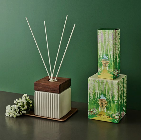 [テイラーセンツ]オブジェ ディフューザー ガーデンブリーズ 200ml ホワイト