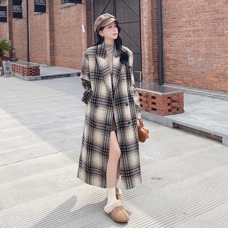 古典的な遊び心のある格子縞のツイードコート2024新しい英国スタイルの気質綿サンドイッチロングニーツイードジャケット