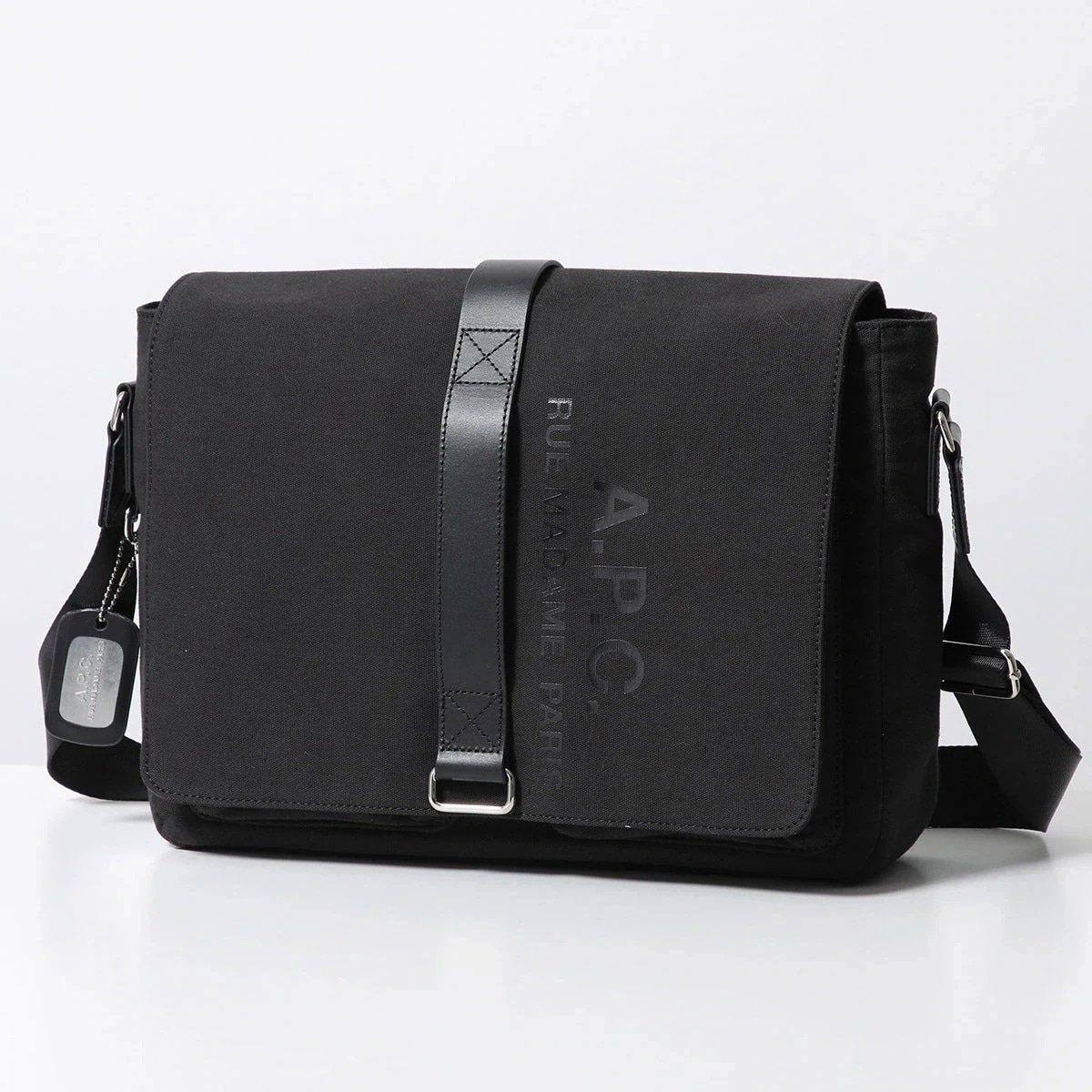 APC A.P.C. アーペーセー ショルダーバッグ besace sense ベサス センス COGFD H61730 メンズ クロスボディ ロゴ 鞄 LZZ 【mega】 22,992円