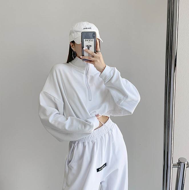 トップス ジッパートップ ジャケット 上着 ハイネック セーター ショート丈 袖あり 長袖 スリーブ 襟あり ルーズフィット ストレート ワイド ストリート ジャージ スポーツ 前開き メンズライク