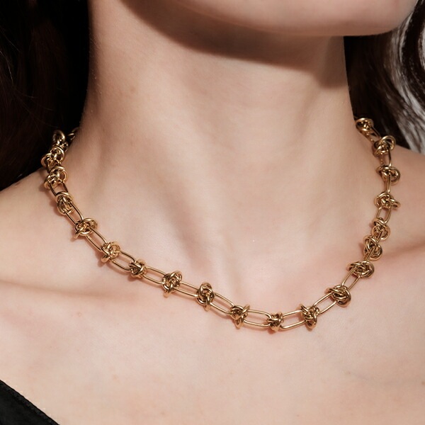 金属アレルギー対応 ボストン ノット ネックレス サージカルステンレス お洒落 YG 肌に優しい デイリー 日常使い カジュアル 人気 ゴールド イエローゴールド シンプル レディース 20代 30代