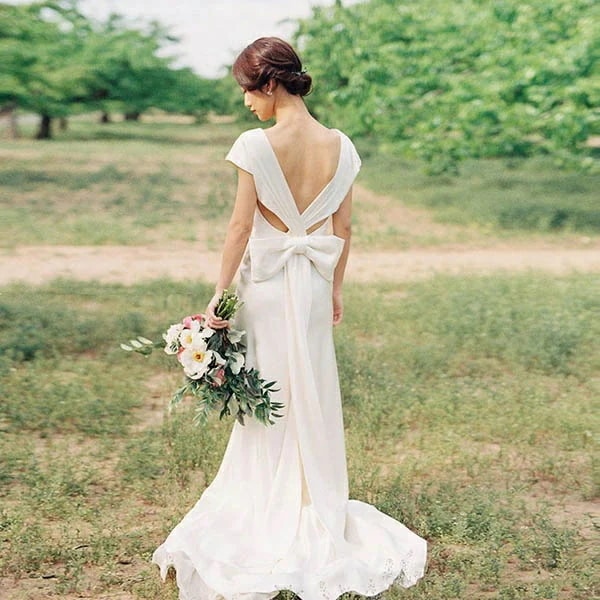 ウエディングドレス ワンピース 白 結婚式 二次会 披露宴 前撮り 後撮り エンパイアライン スレンダー バックリボン ロング ビーチフォト 二次会ドレス 花嫁 ホワイト フォトウェディング 撮影 6,362円