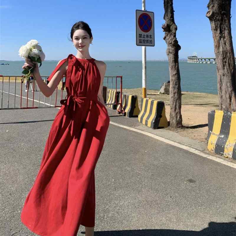 ワンピース レディース 大人 リゾート フランス 赤い ホルターネック サスペンダー ドレス 夏 モーニング ガウン ドレス ウイグル 旅行 海辺 休日 ロング ドレス