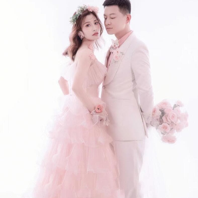 カラードレス フォトウェディング撮影 きれいめ 高級感 ウェディングドレス ロング 花嫁ドレス お姫様 成人式ドレス 卒業式ドレス 披露宴 ワンピース 前撮りドレス 後撮り コンサート オフショルダー