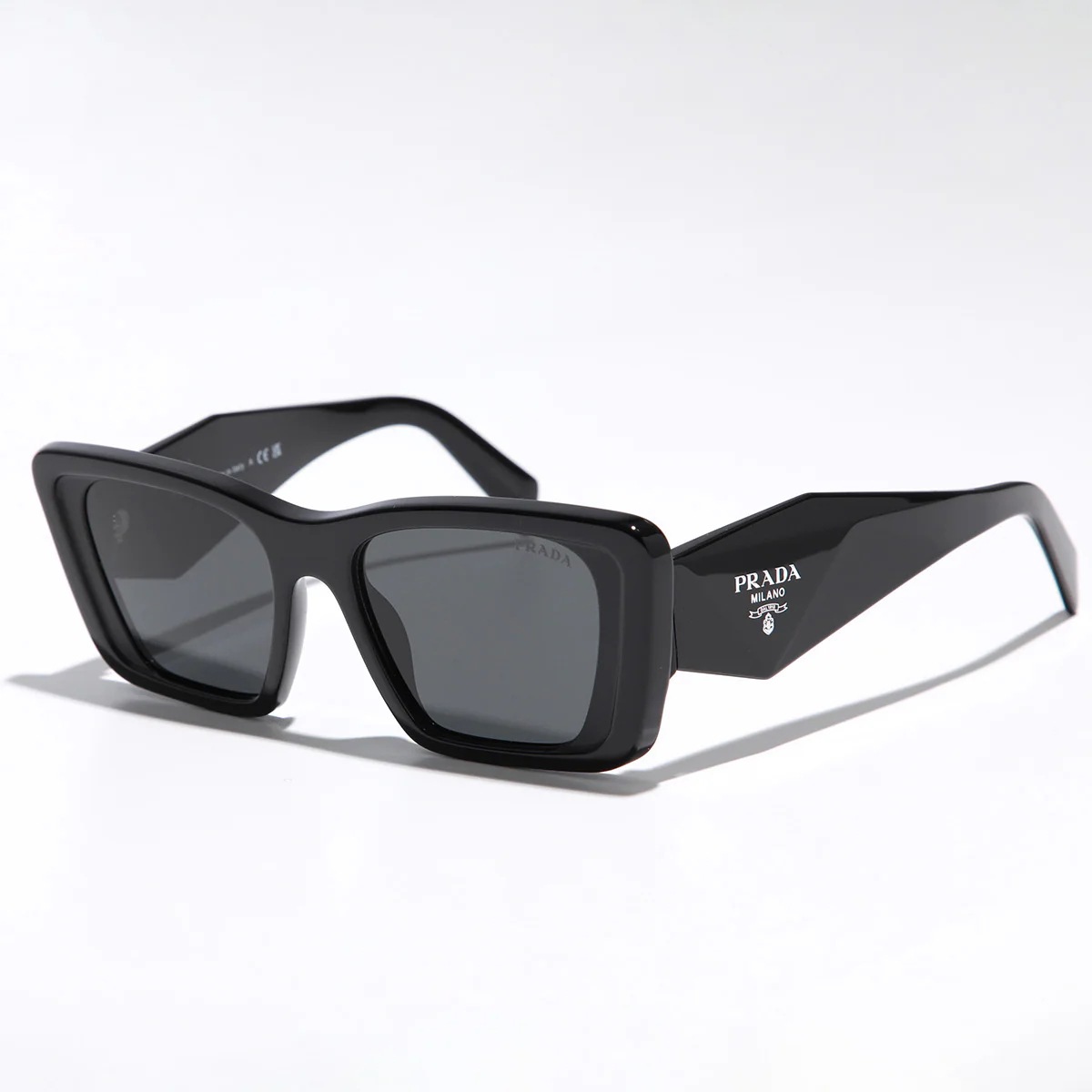 PRADA プラダ サングラス SPR 08Y レディース キャットアイ型 セルフレーム フルリム トライアングルロゴ アイウェア 1AB-5S0/BLACK