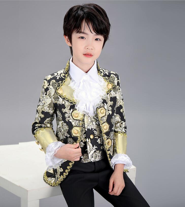 子供タキシード 欧米王子様服 子供演出服 ジャケット＋ベスト＋パンツ＋襟フリル+袖フリル5点セット 子供演出服 貴族服装ステージ衣装 ダンス衣装 舞台衣装 男の子 スーツ 男児 子供服 ピアノ 発表会