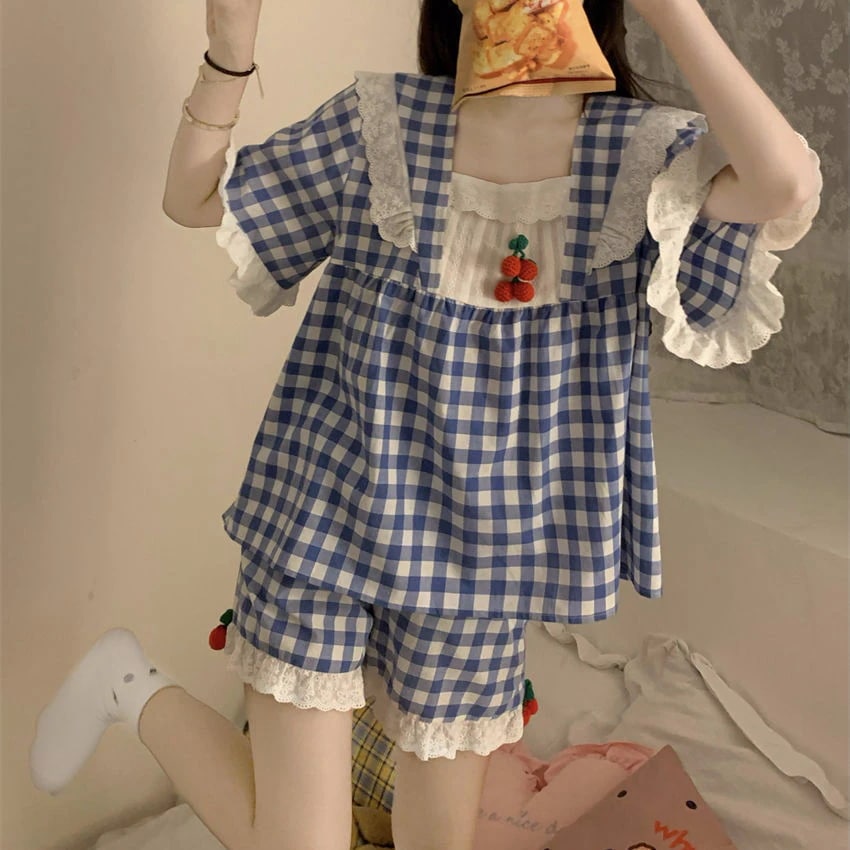【1点購入 で10点 プレゼント】女性の甘いレーススプライスされたチェリー半袖ショーツは屋外の家庭用衣類セット