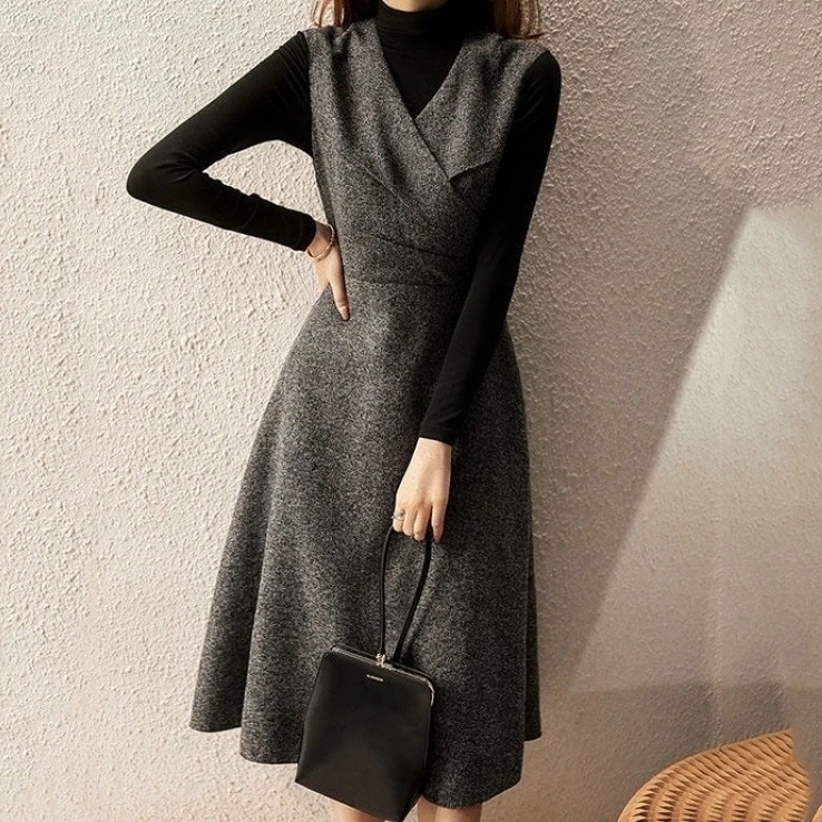 【絶対流行】 フェミニン Vネック Aライン ハイウエスト ノースリーブ エレガントワンピース レディース