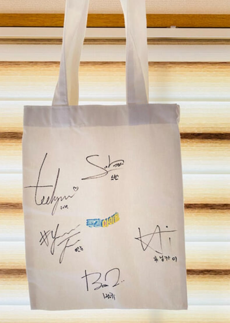 Qoo10] TXT 直筆サイン 全員 エコバッグ 週 : KPOP