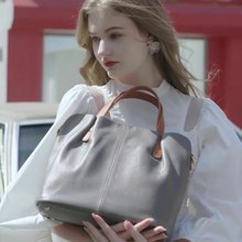 2点購入で200円割引安い本革 本牛革 ハンドバッグ 2way トートバッグ＆ショルダーバッグ レディース 20代～50代 大容量 収納たっぷり 斜め掛け インナーバッグ付き 柔らかい 軽量 底鋲 お