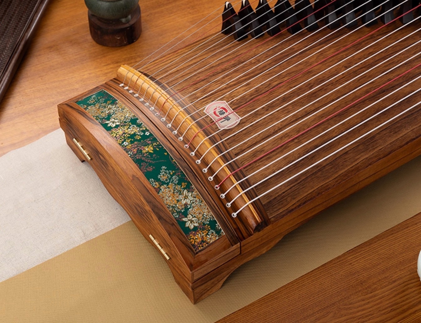 古筝 135cm 21弦 刺繍模様 中国弦楽器