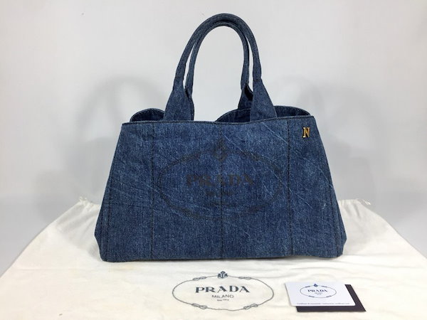極美品 ほぼ未使用 PRADA プラダ トート大容量 軽量 極美品 ほぼ未使用 PRADA プラダ トート大容量 なみうっ 軽量