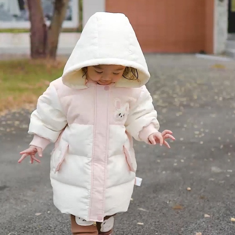 かわいいうさぎのストレート型女の子用ダウンジャケット