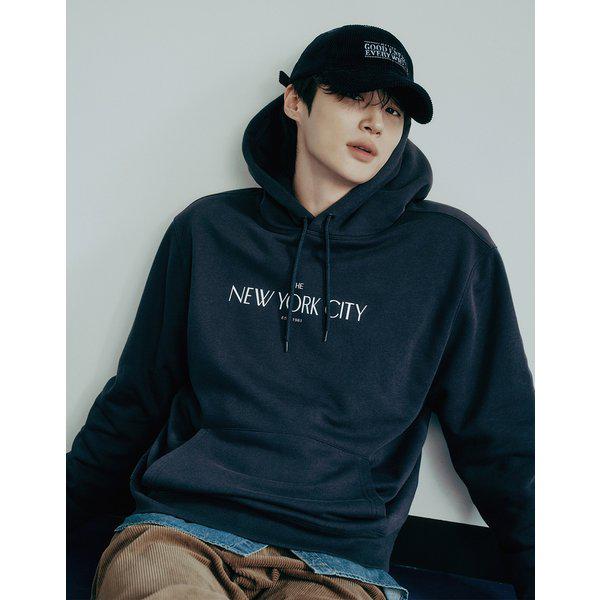 NEW [ビョンウソク] 起毛グラフィックパーカー(共用) 01025923