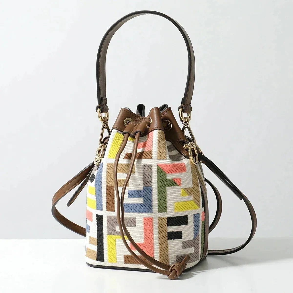 FENDI フェンディ ショルダーバッグ MINI MON TRESOR ミニ モン トレゾール 8BS093 AOW2 レディース ジャガード