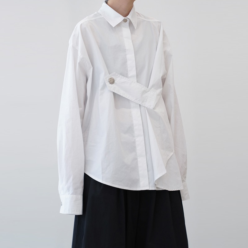 レディース長袖シャツ春と夏新しい無地シンプルカジュアルファッションツイルデザインレディースシャツ長袖多目的ルースカジュアルシャツレディーストレンドファッションシャツ