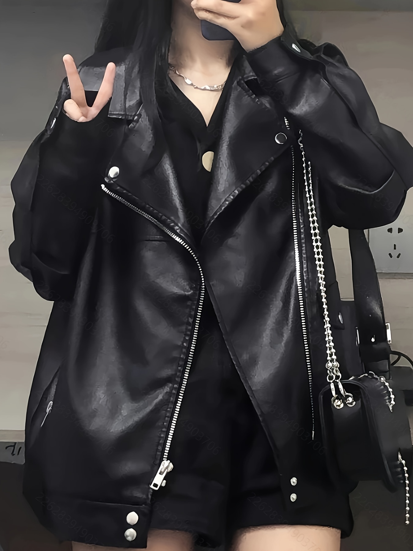 女性用フリース裏地モーターサイクルジャケット - 厚手の冬コートPUコーティングされたジッパーフロントゆったりフィットカジュアルシックな黒色ジャケット寒い天候向けバイクギア