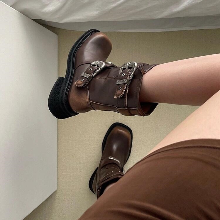 Zhao Zhaoyi同じスタイルmaillard Mid-tube Boots Retro Motorcycle Martin Boots Metal Leather Rub Color Hot G