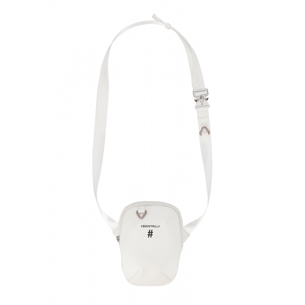 BEENTRILL ミニクロススリングバック (オフホワイト)