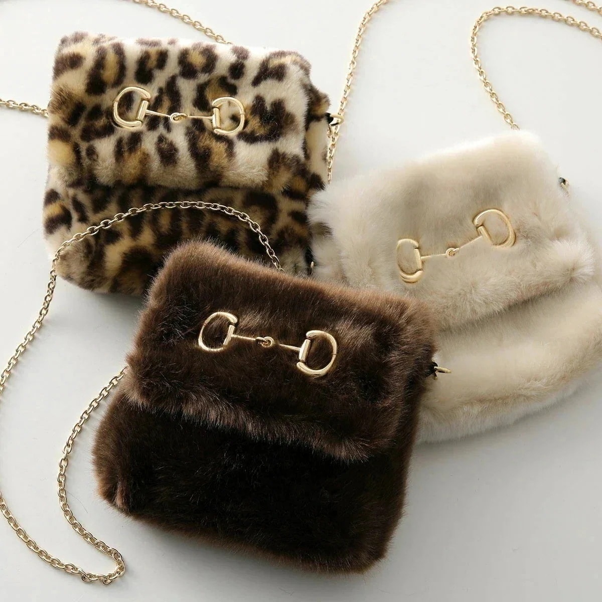 a point etc アポワンウテセ ショルダーバッグ SAC EMMA レディース ポシェット クロスボディ エコファー ホースビット 鞄 カラー3色