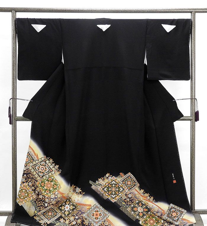 留袖 新品仕立済 正絹 KANSAI 山本寛斎 菱吉祥図模様 紋入れ代込み 黒留袖 身丈164.5cm 裄丈68cm 着物 フォーマル 結婚式 披露宴 f1104