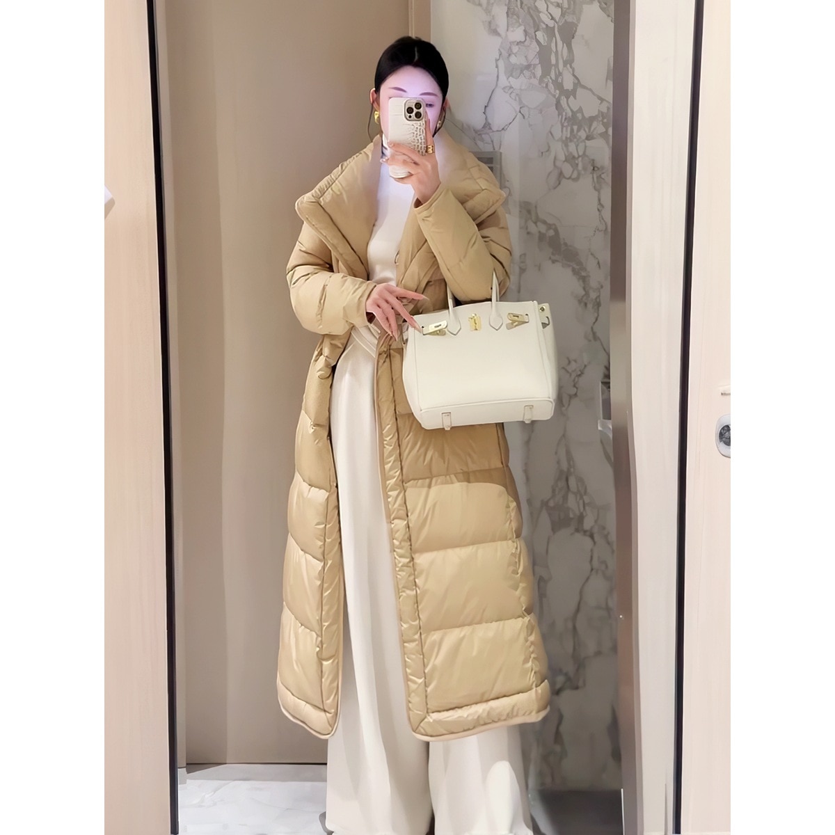 韓国風ファッショナブルな膝上ミドル丈の大きなラペルダウンジャケット女性用冬厚手90ホワイトダックダウンコート