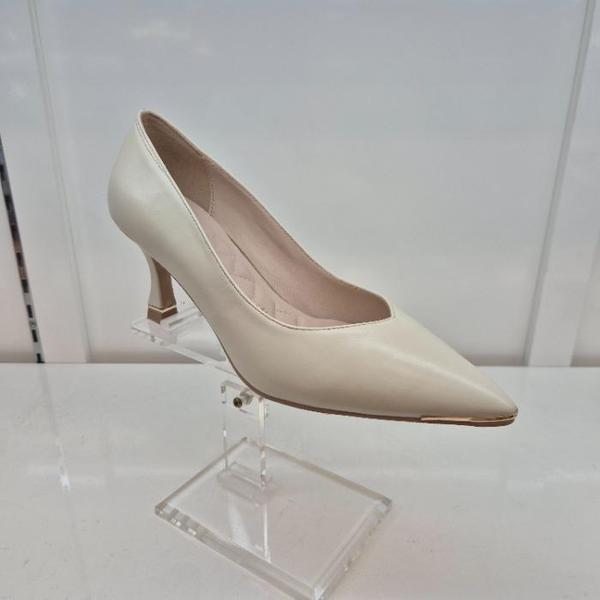 HC11ラムスキン婦人靴D2K2U5E1339（43268002）