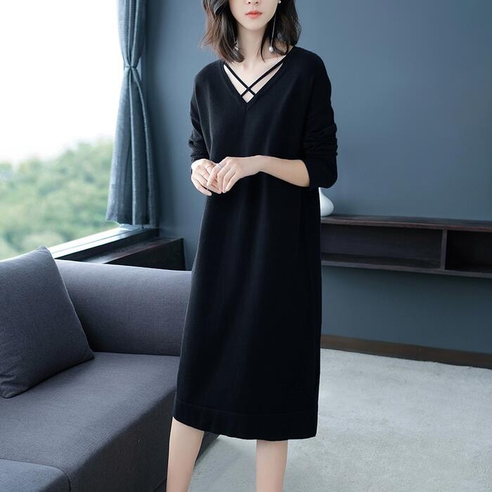 ワンピース ワンピ ドレス ニット Vネック レディース エレガント きれいめ カジュアル 大人 可愛い フェミニン 長袖 ひざ丈 シンプル ゆったり ベーシック ナチュラル レッド 赤 ベージュ ネ