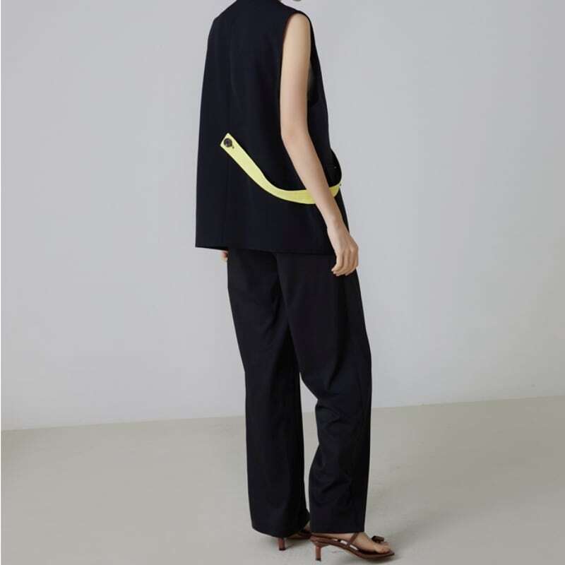 【送料無料】レディース ベスト ジレ トップス ストラップ ボタン フロントオープン