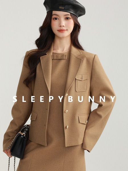 スリーピーラビット Aラインリボンノースリーブスーツ