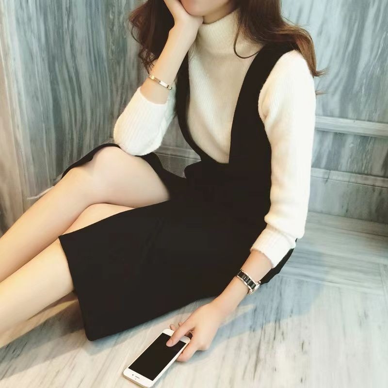 サスペンダーワンピース ベストワンピース 黒 ノースリーブ Vネック フロントスリット ミモレ丈 韓国 レディース オルチャン 可愛い 大人可愛い 大人女子 シンプル きれいめ カジュアル