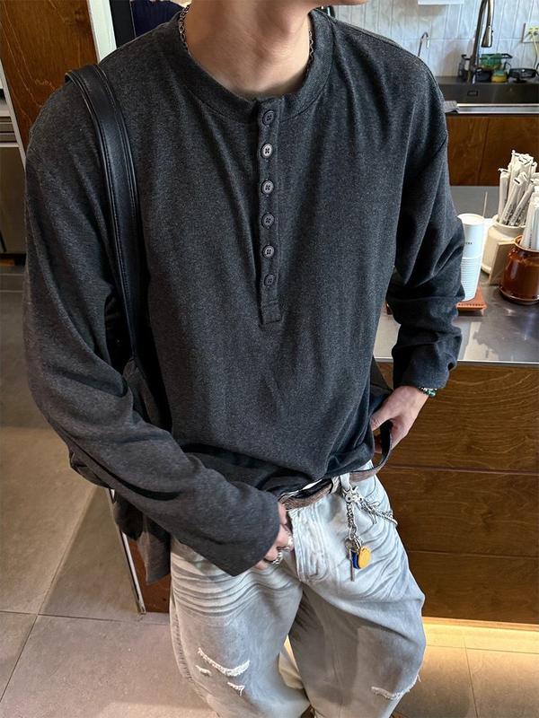 ミニマルなヘンリー長袖Tシャツ