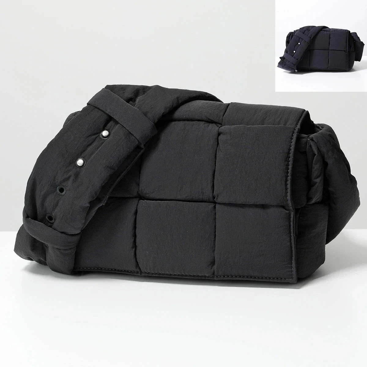 BOTTEGA VENETA ボッテガヴェネタ ショルダーバッグ パデッド テック カセット スモール 755182 VBO81 メンズ マキシイントレ ナイロ