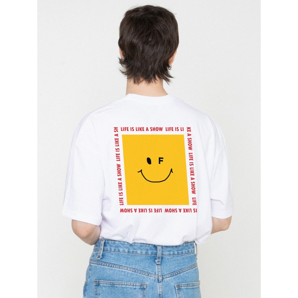 GRAVER スクエアスマイルライフフォントバックプリント半袖Tシャツホワイト