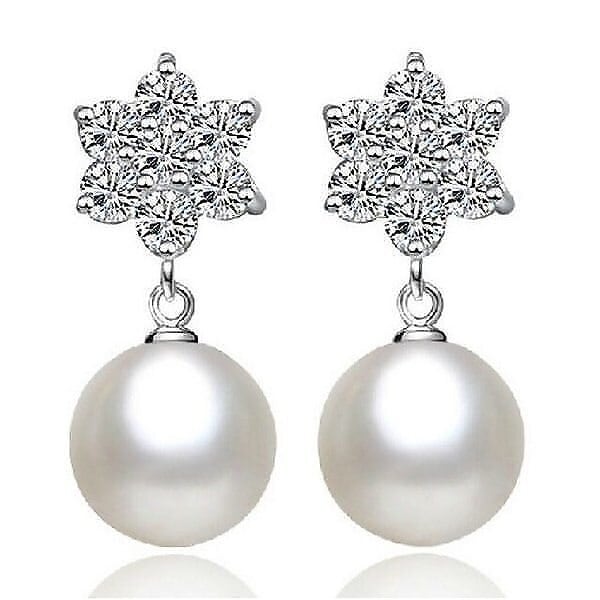 ピアス パール 揺れるダイヤ お花 贅沢7石 シルバー925 CZ レディース ウェディング 二次会 披露宴 演奏会