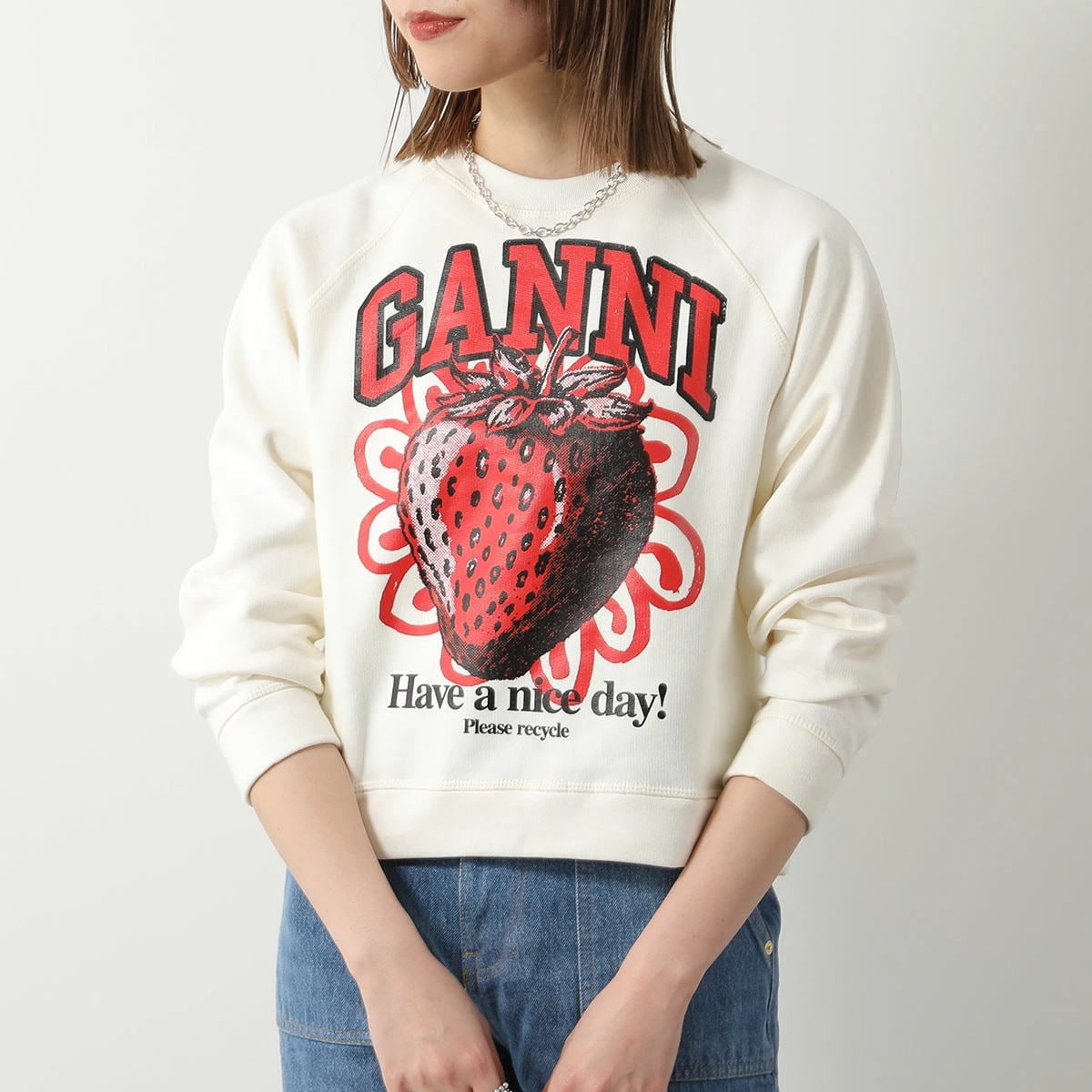 GANNI ガニー スウェットシャツ Isoli Raglan Strawberry Sweatshirt T3764 3581 レディース トレーナー 裏起毛 クルーネック ロゴ 115/Vanil