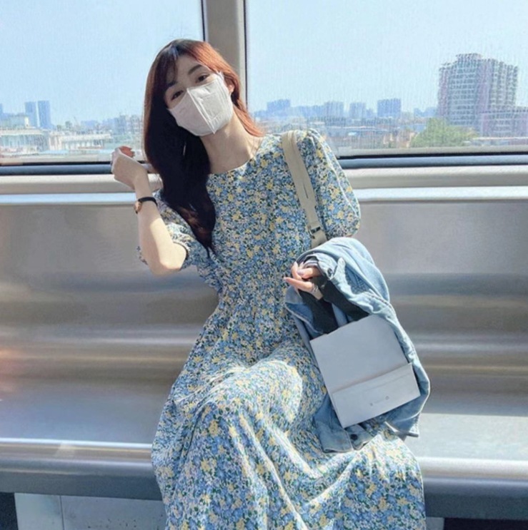 花柄ワンピース ワンピース フレアワンピース ミモレ ミモレ丈 ロング ロング丈 袖あり 半袖