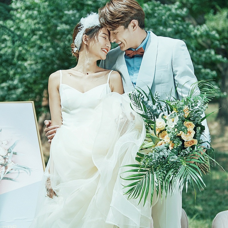 ウェディングドレス 二次会 結婚式 花嫁 ブライダル 演奏会 披露宴 ロングドレス ウエディングドレス Vネック 発表会 コンサート 大きいサイズ フォーマル 前撮り パーティードレス おしゃれ 海外