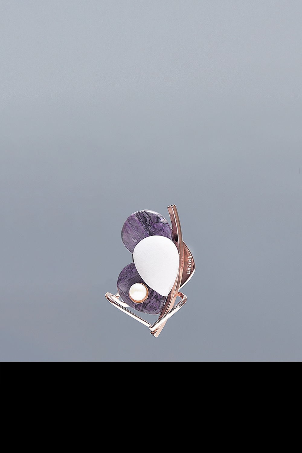 [HAZINA] Dancing Joli Brooch - Purple