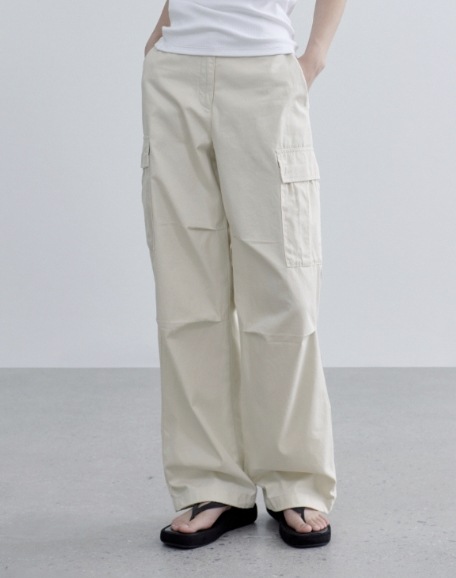 Musinsa Standard Womens Wide Cargo Pants Cream